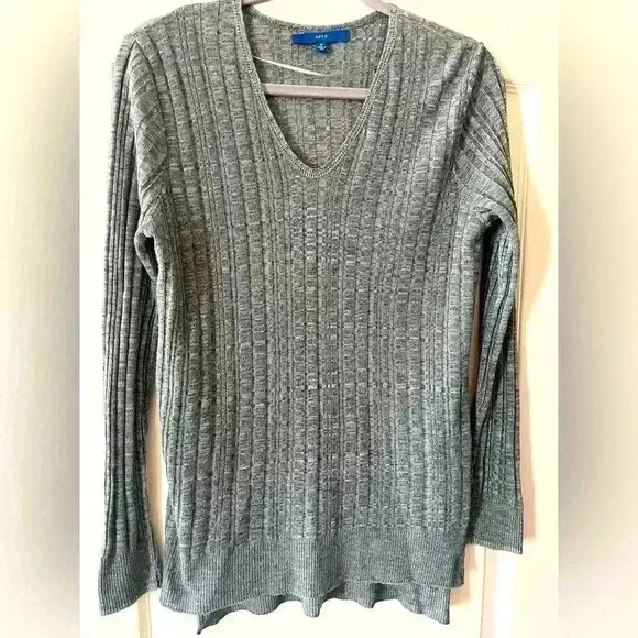 APT. 9 Gray Acrylic Sweater Ribbed Women’s Size Medium - Picture 1 of 7